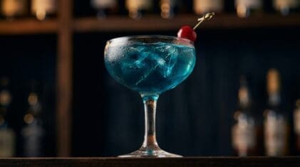 Mudslinger cocktail in glass