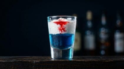 Smurf on the Rag Shot cocktail photo